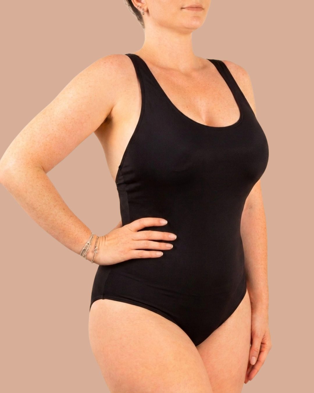 Ariel : Le Parfait Maillot Menstruel Ado et Femme pour un été sans compromis